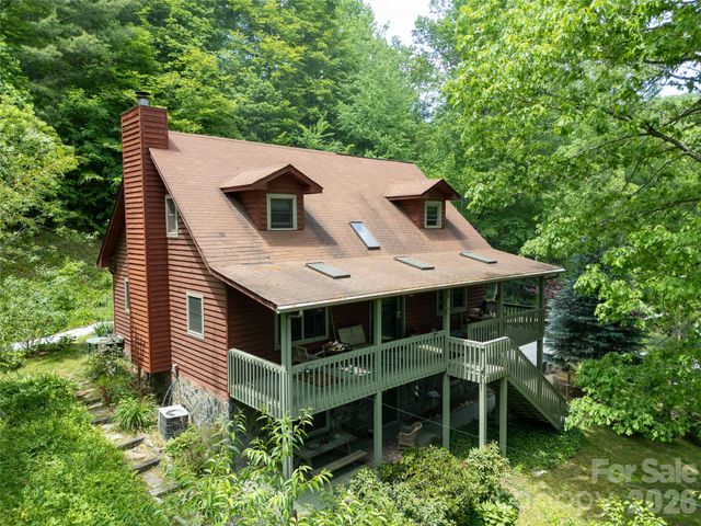 31 Valley Cove Place, Waynesville, NC 28785