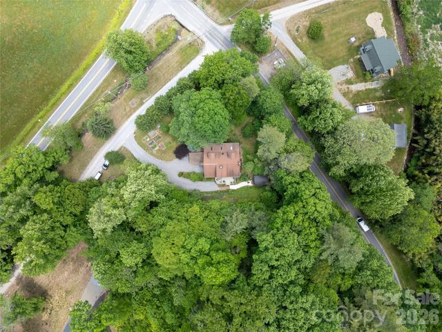 31 Valley Cove Place, Waynesville, NC 28785