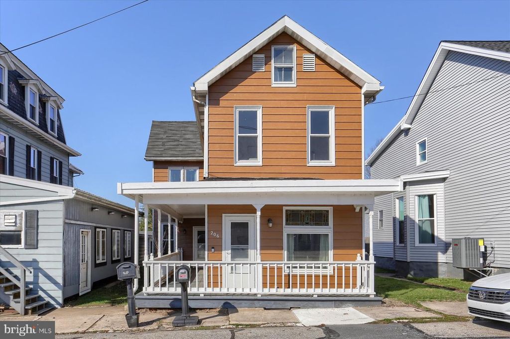 206 ARMSTRONG ST, Halifax, PA 17032