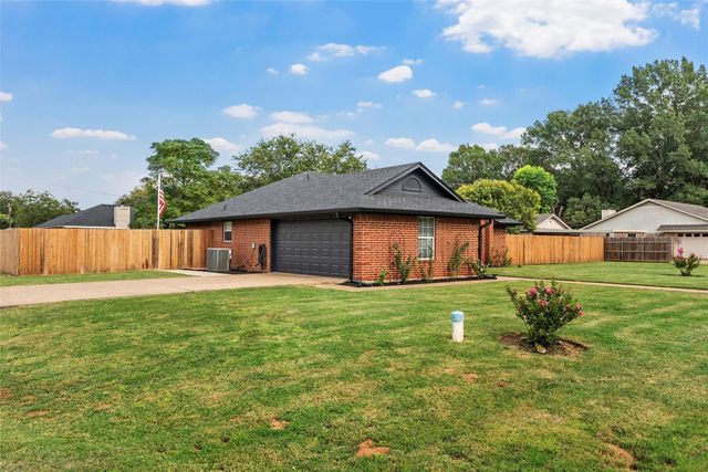 100 Deer Creek, Waco, TX 76705