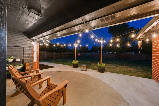 100 Deer Creek, Waco, TX 76705