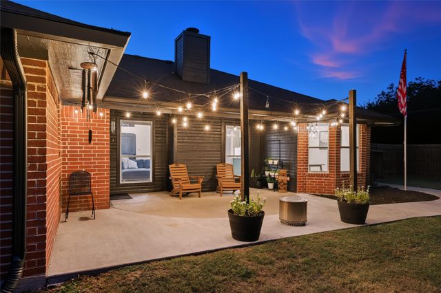 100 Deer Creek, Waco, TX 76705