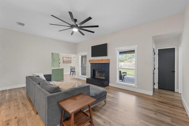 100 Deer Creek, Waco, TX 76705