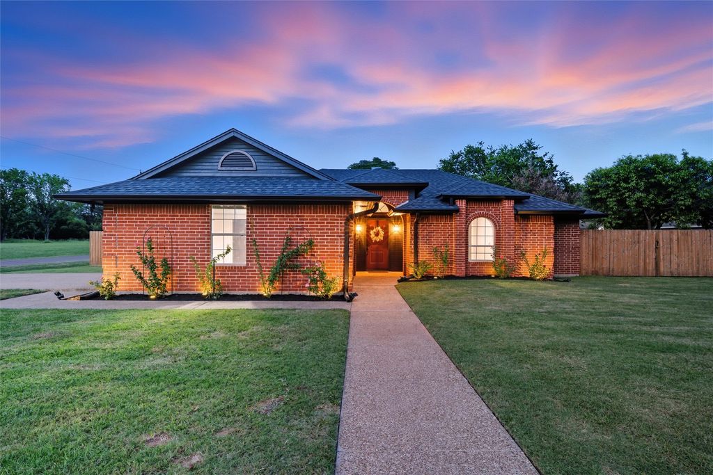 100 Deer Creek, Waco, TX 76705