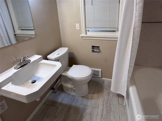 16018 179th Avenue SE, Monroe, WA 98272