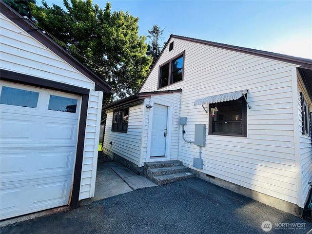 16018 179th Avenue SE, Monroe, WA 98272