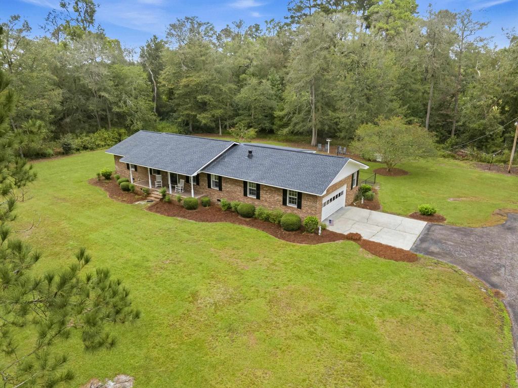 5315 U A Johnson Ln, Galivants Ferry, SC 29544 — photo 2