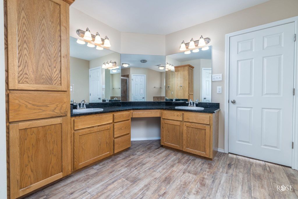 Image 17 of property listing at 4901 Red Oak Lane, San Angelo, TX 76904