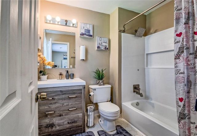 1914 Cooper Landing SE Drive, Smyrna, GA 30080