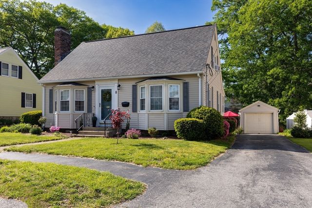 8 Merriweather Rd, Worcester, MA 01602