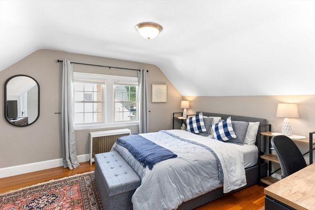 8 Merriweather Rd, Worcester, MA 01602