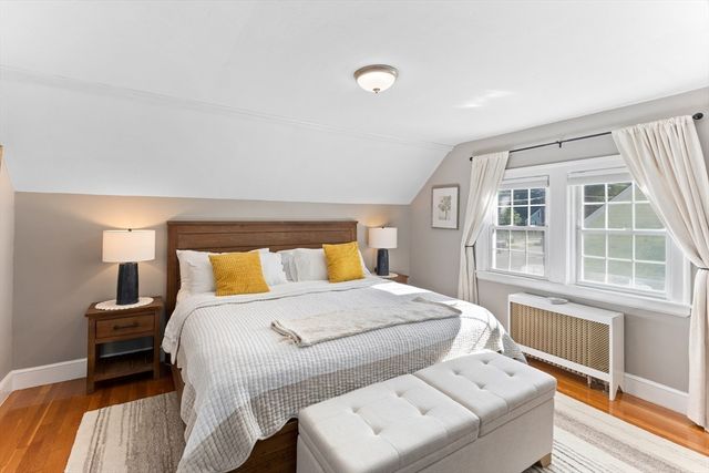 8 Merriweather Rd, Worcester, MA 01602