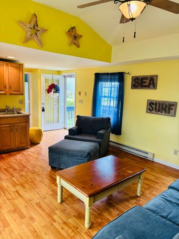 292 Route 28 7, West Harwich, MA 02671