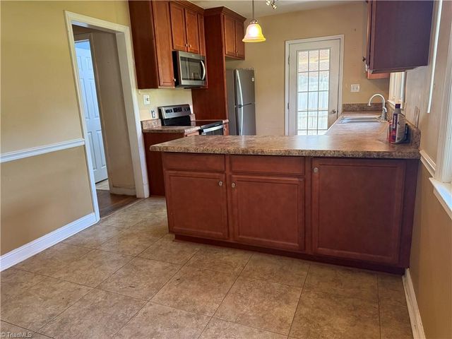 3412 Pine Valley Road, High Point, NC 27265