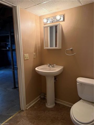 3412 Pine Valley Road, High Point, NC 27265