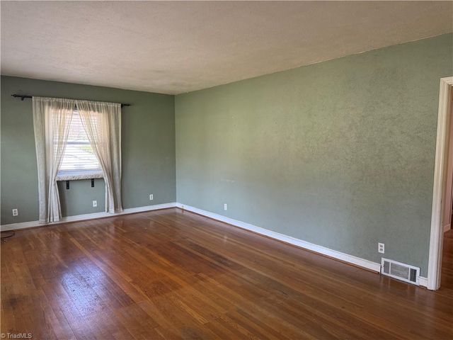 3412 Pine Valley Road, High Point, NC 27265