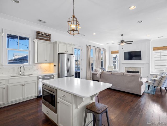 87 Double Oak Avenue, Pike Road, AL 36064