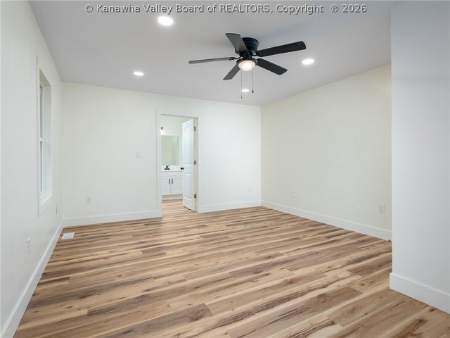 3714 Washington Avenue Se, Charleston, WV 25304
