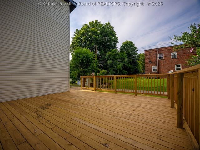 3714 Washington Avenue Se, Charleston, WV 25304