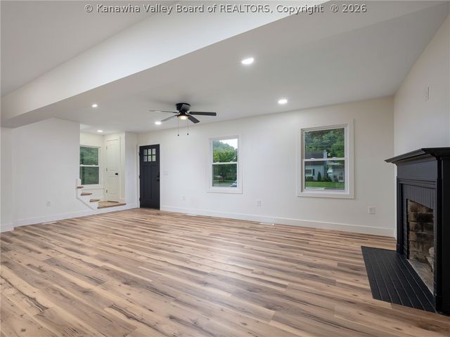 3714 Washington Avenue Se, Charleston, WV 25304