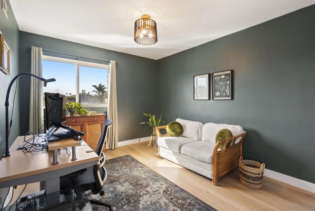 2724 Chestnut, Carlsbad, CA 92010