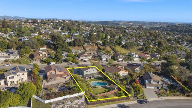 2724 Chestnut, Carlsbad, CA 92010