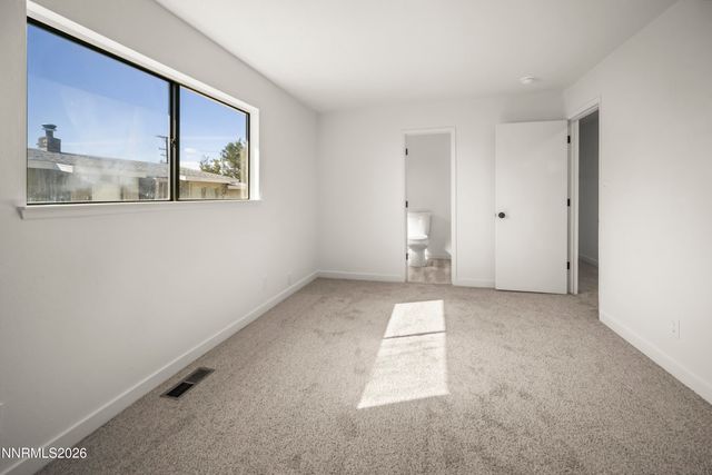 70 E Front Street, Fallon, NV 89406