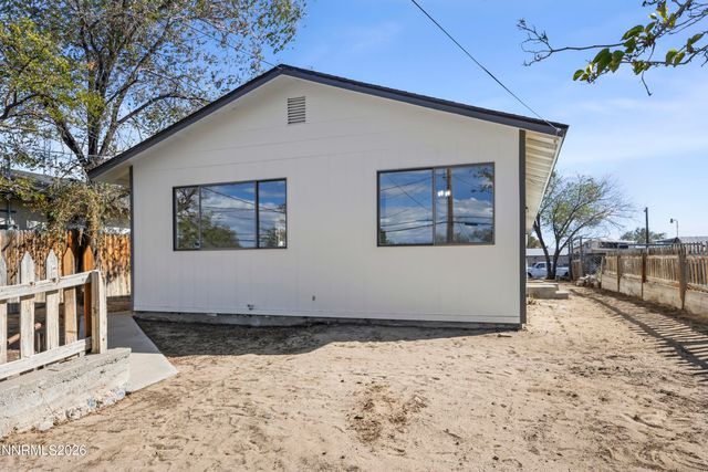 70 E Front Street, Fallon, NV 89406