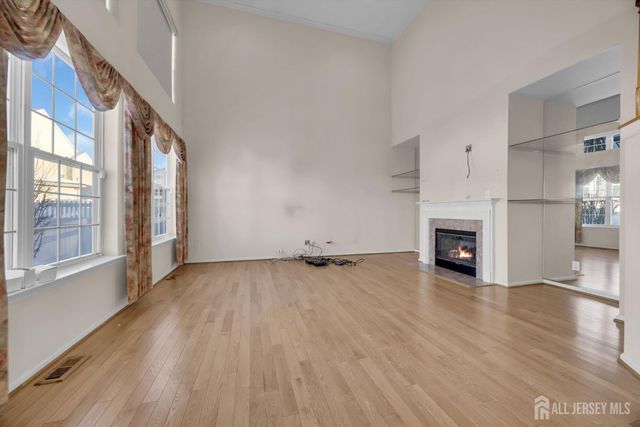 13 Heather Court, Plainsboro, NJ 08536