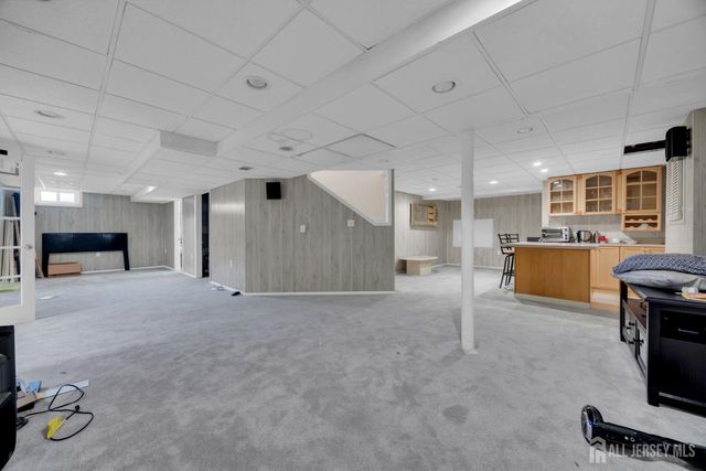 13 Heather Court, Plainsboro, NJ 08536