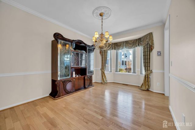 13 Heather Court, Plainsboro, NJ 08536