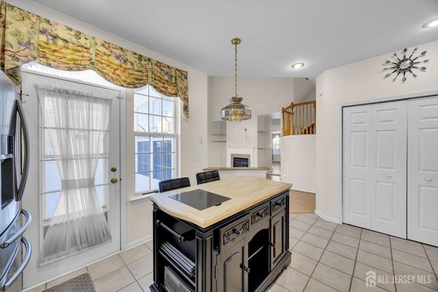 13 Heather Court, Plainsboro, NJ 08536