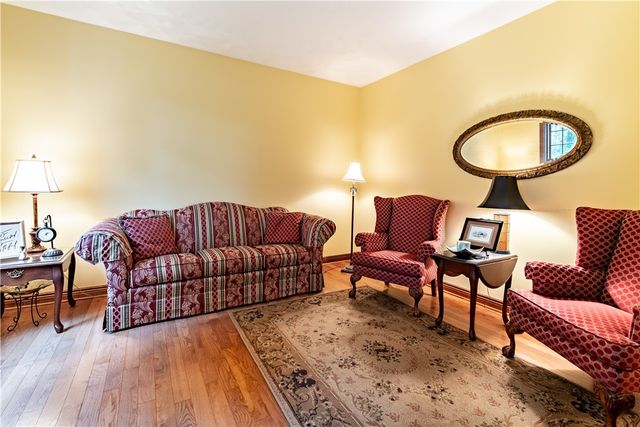 102 Patriot Lane, Franklin Twp, PA 16001