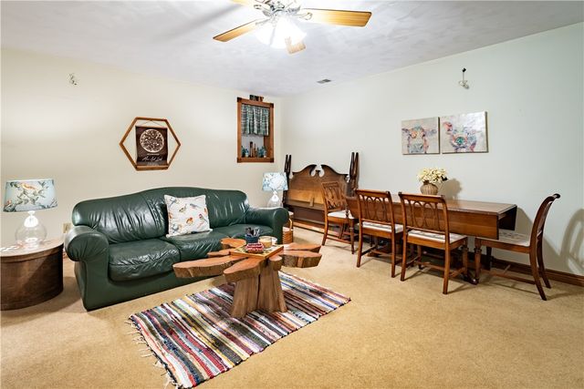 102 Patriot Lane, Franklin Twp, PA 16001