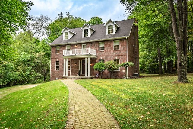 102 Patriot Lane, Franklin Twp, PA 16001