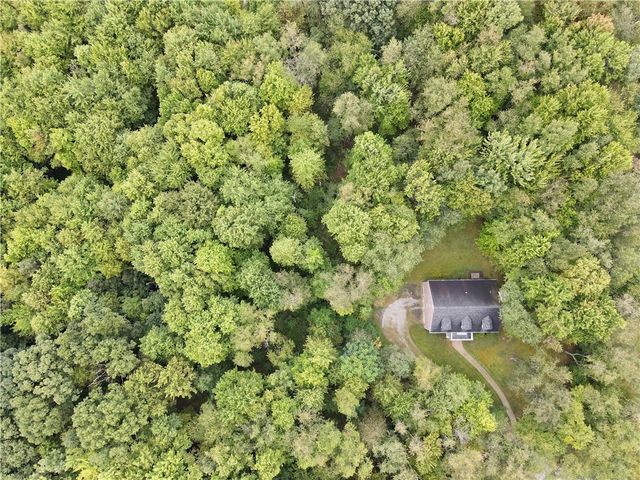 102 Patriot Lane, Franklin Twp, PA 16001