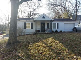 5721 Parkview Avenue, Kansas City, KS 66104