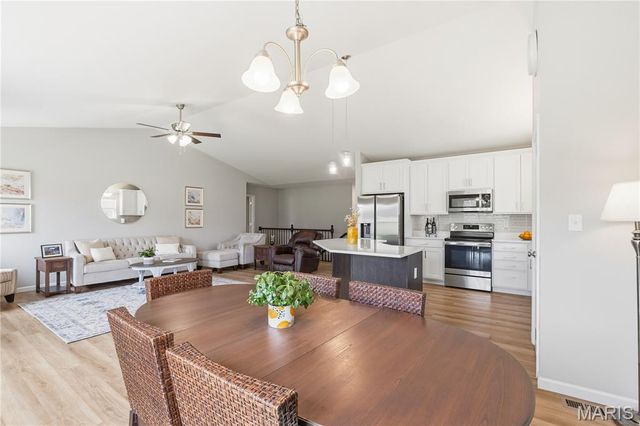 136 Liberty Valley Drive, Foristell, MO 63348