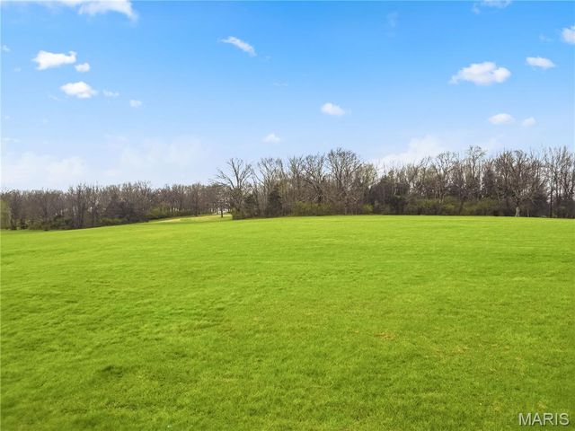 136 Liberty Valley Drive, Foristell, MO 63348