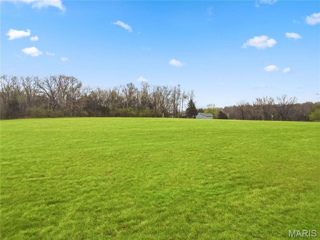 136 Liberty Valley Drive, Foristell, MO 63348