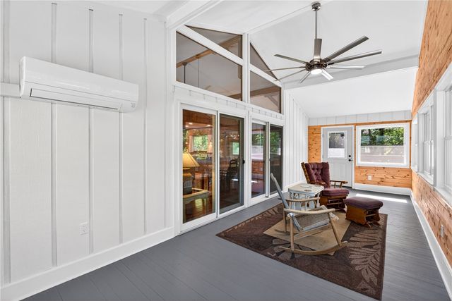 245 Perry Circle, Townville, SC 29689