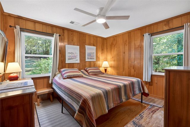 245 Perry Circle, Townville, SC 29689