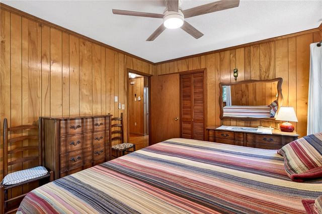 245 Perry Circle, Townville, SC 29689