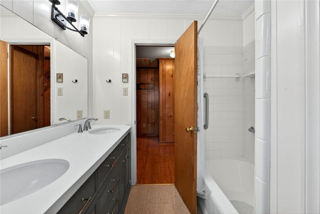 245 Perry Circle, Townville, SC 29689