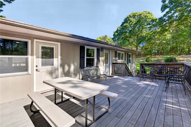 245 Perry Circle, Townville, SC 29689