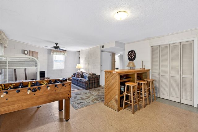 245 Perry Circle, Townville, SC 29689