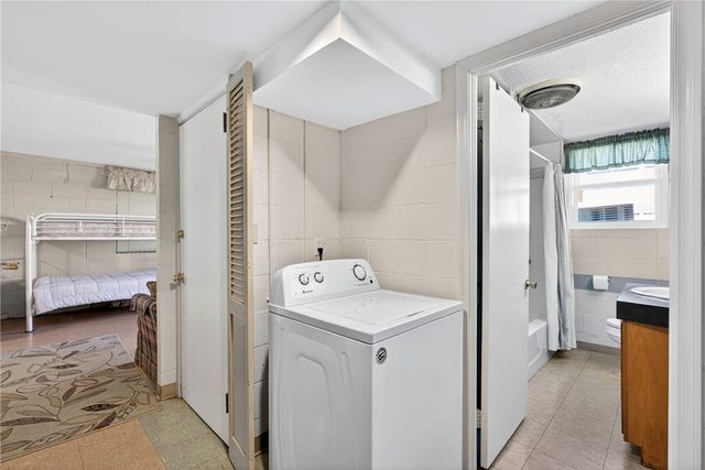 245 Perry Circle, Townville, SC 29689