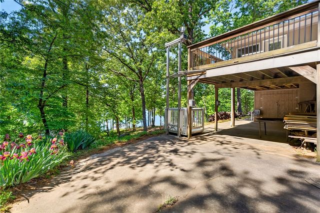 245 Perry Circle, Townville, SC 29689