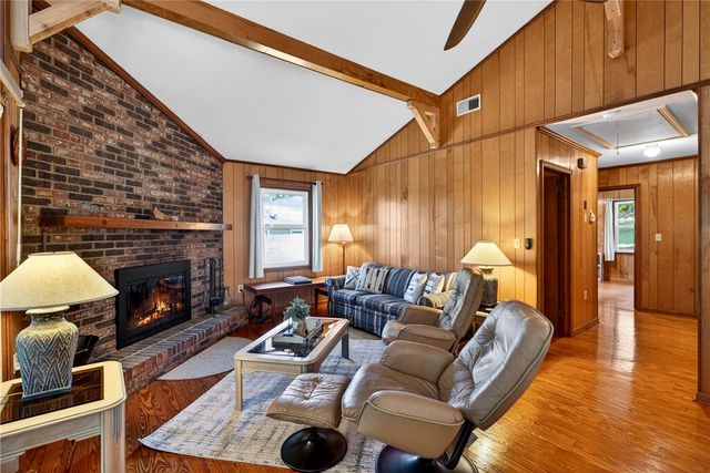 245 Perry Circle, Townville, SC 29689