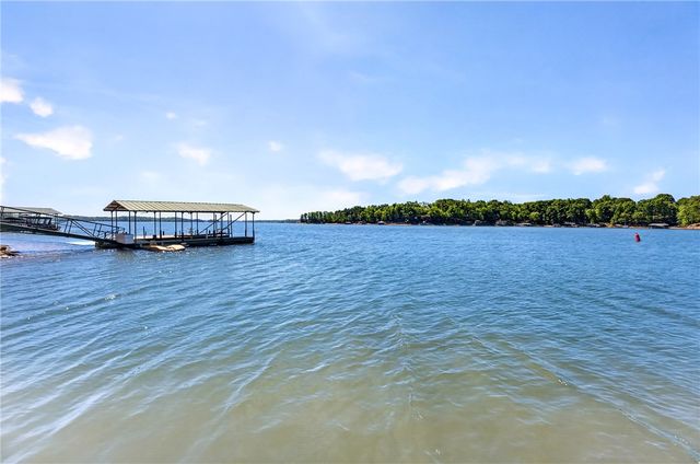 245 Perry Circle, Townville, SC 29689